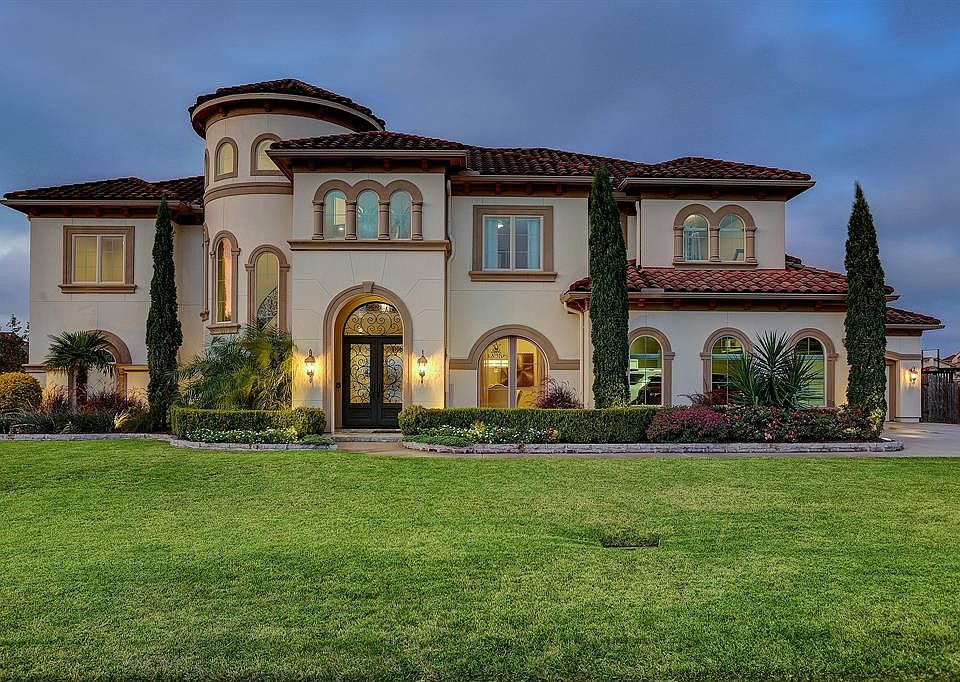 2305 Lakeway Dr, Friendswood, TX 77546 Zillow