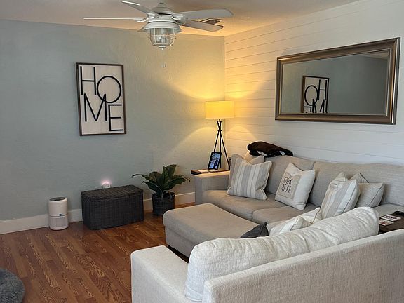 2nd image of 406 Cedar Ave #B