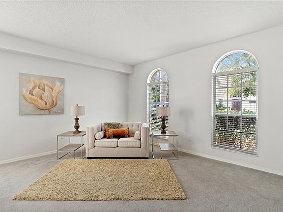 3rd image of 2507 Bellwood Dr