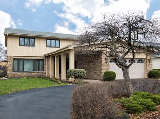 3226 Temple Ln, Wilmette, IL