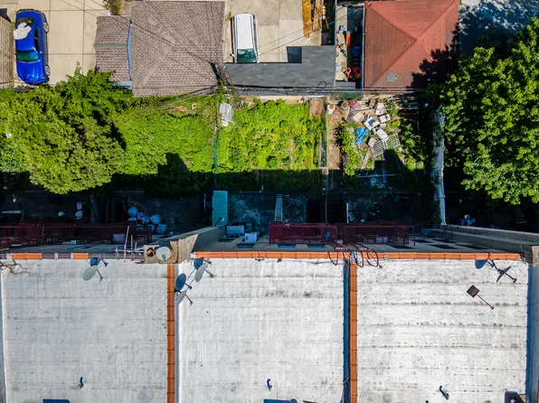 1727 East 14th Street image 7 of 31