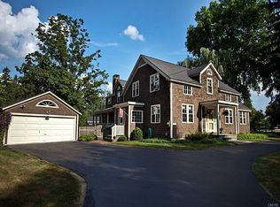 8 Rippleton Rd, Cazenovia, NY 13035