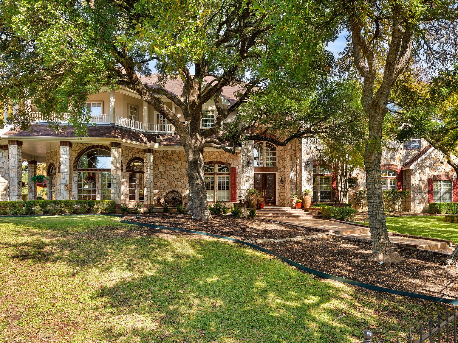 8040 Rolling Acres Trl, Fair Oaks Ranch, TX 78015 Zillow