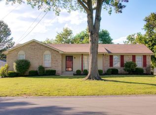 204 Raindrop Ln, Hendersonville, TN 37075