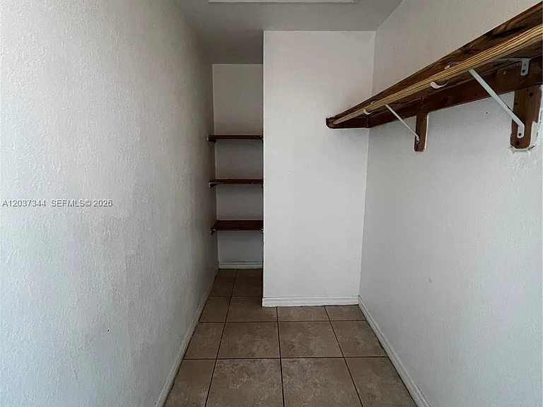 7012 NW 6th Ct #7012 — Photo 5