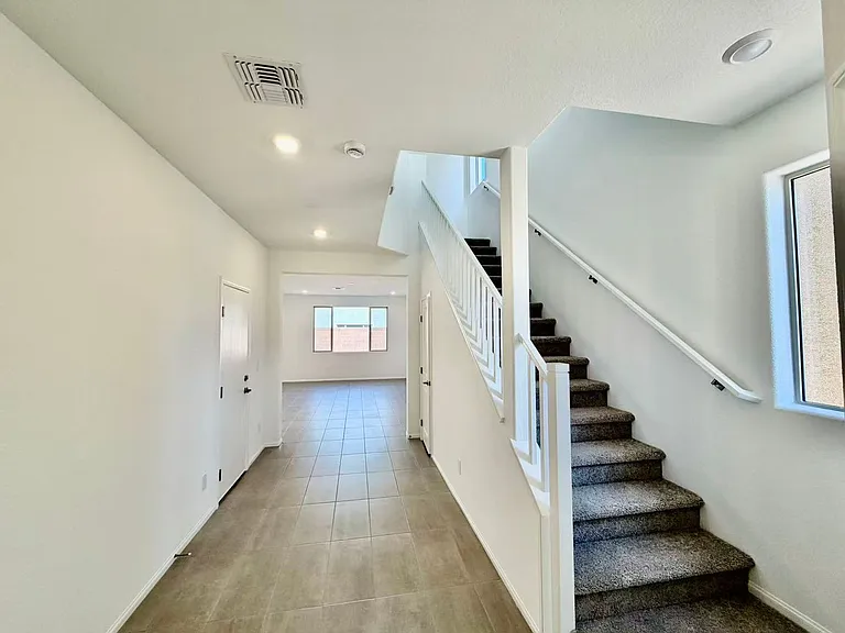 5956 Miller Ln — Photo 2