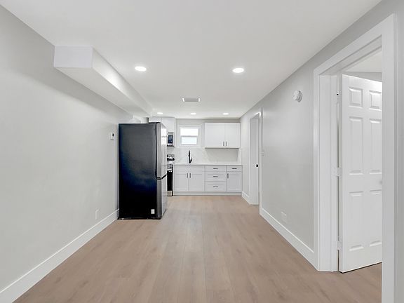 3rd image of 4712 Garden Ave #2