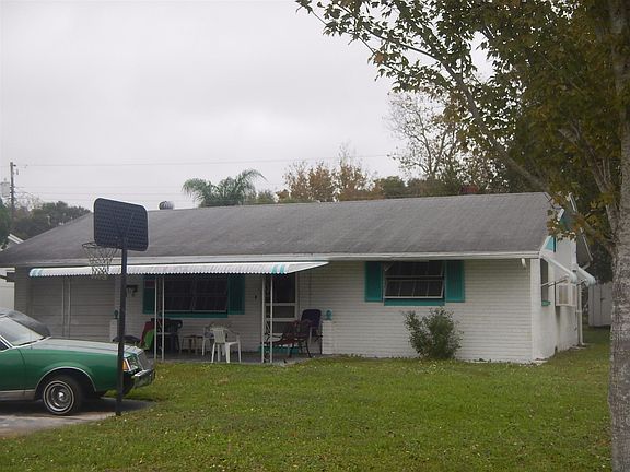 4th image of 5925 62nd Ave N