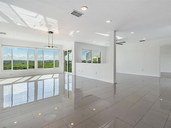 4th image of 244 MARINER DRIVE #244