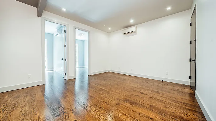 Rented by Nooklyn NYC LLC | media 4