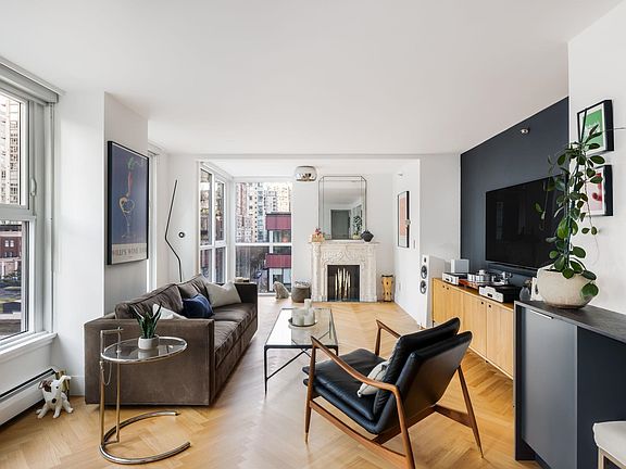 5th image of 1318 Homer St #806