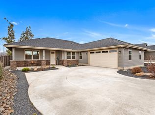 2758 NW 23rd Loop, Redmond, OR 97756