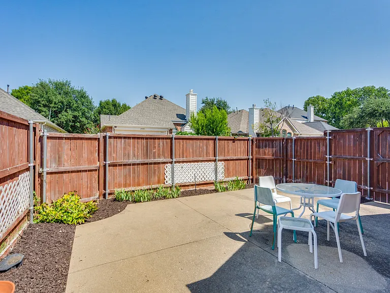 2509 Hunters Run Dr — Photo 27