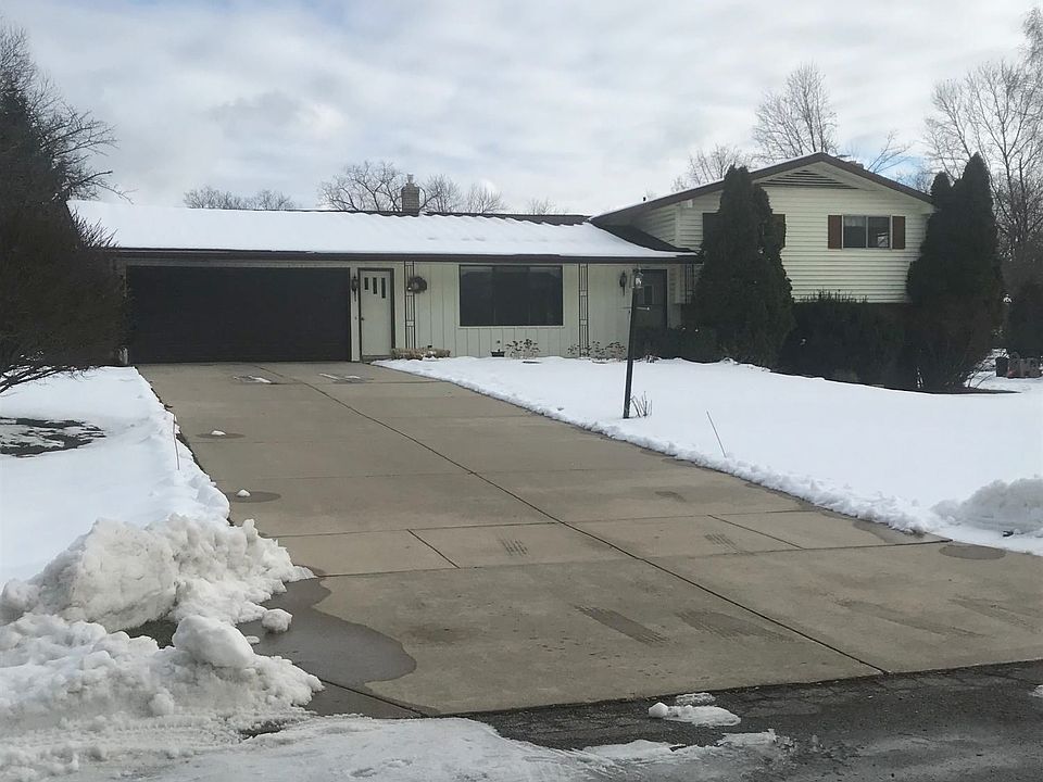 1st image of 900 Oakhurst Ave NW