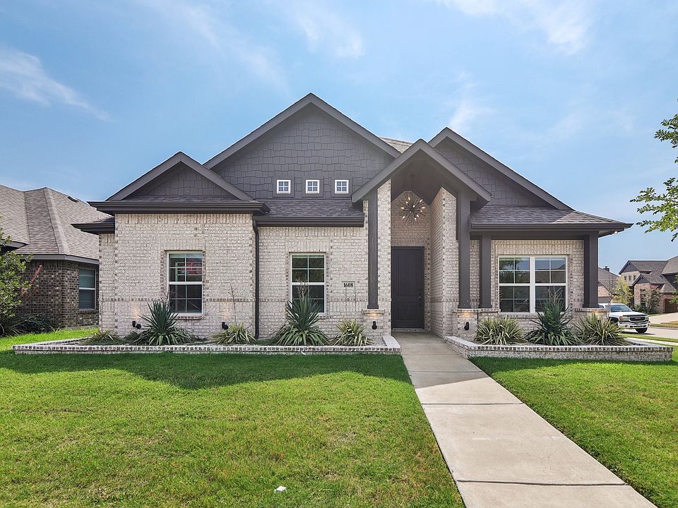 1st image of 1608 Overland Dr