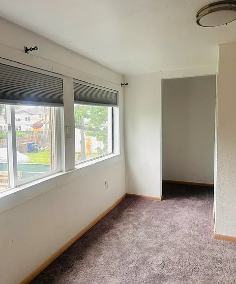 2322 S J St — Photo 12