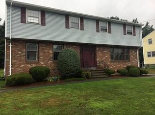 11-15 Lee St, Stoneham, MA 02180