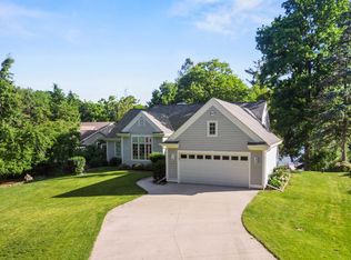 731 Amy Belle Lake Rd, Hubertus, WI 53033