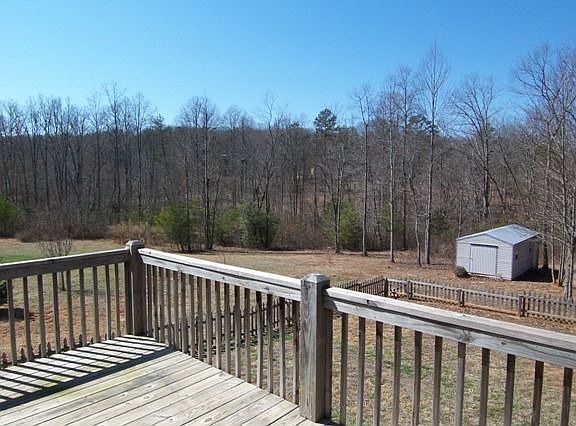 5th image of 172 Harmony Park Dr
