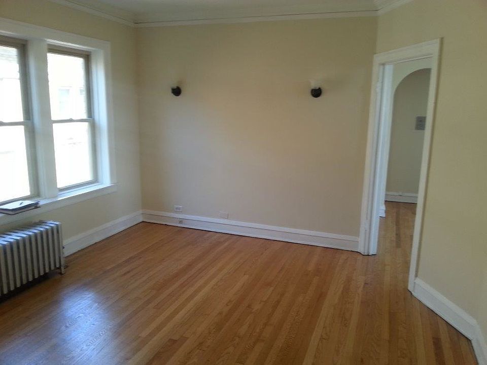1st image of 1725 W 91st St #3