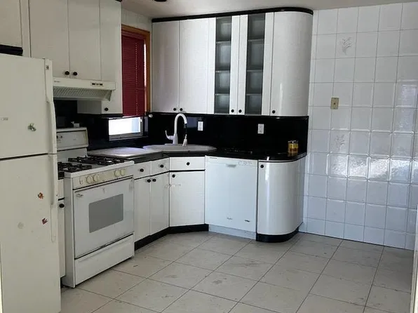 (undisclosed Address), Brooklyn, NY 11214