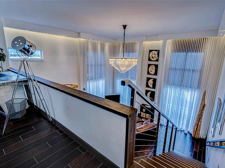 Sunset Harbour Dr — Photo 23