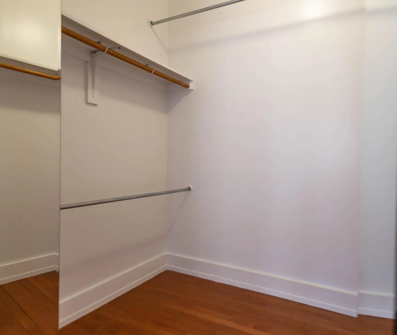 1 bed, 1299 sqft, $3,190 — Photo 4
