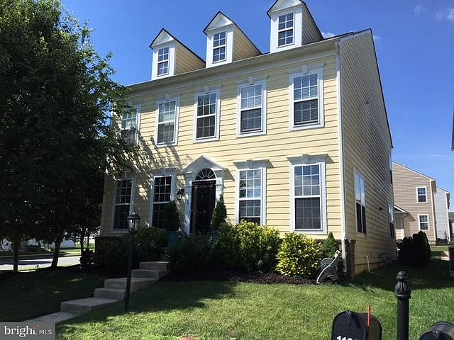 1st image of 1100 Saunders Dr