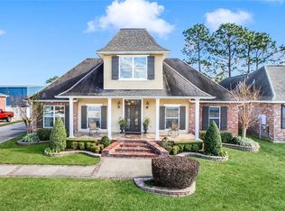 412 Wild Rose Dr, Norco, LA 70079