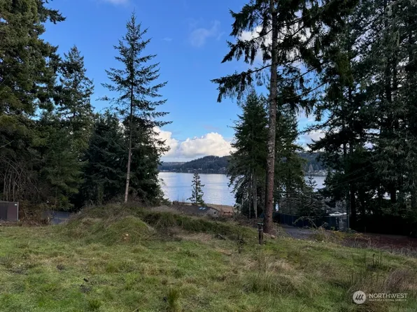 9947 Misery Point Road NW, Seabeck, WA 98380