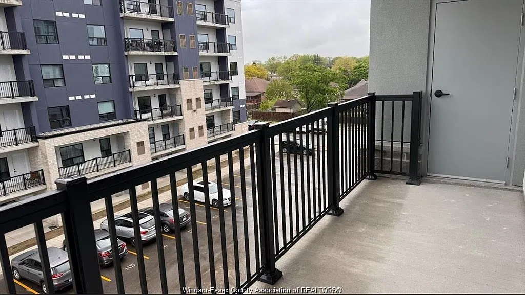 2 bed, 2.0 bath, $2,200 — Photo 2