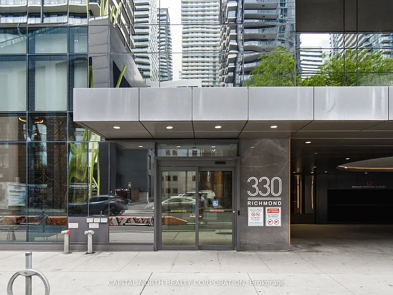330 Richmond St W #1612 — Photo 2