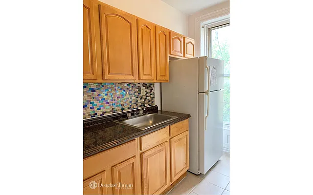 Rented by Douglas Elliman | media 10