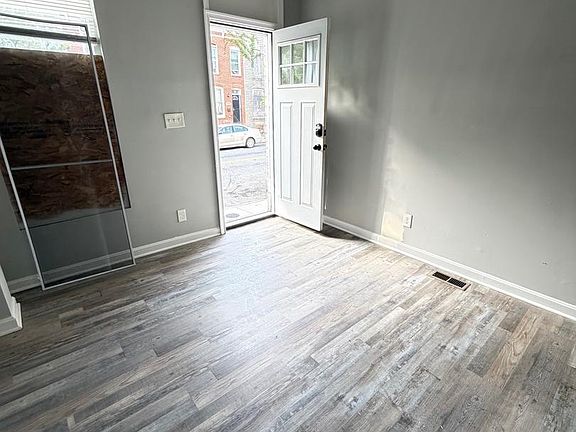 3rd image of 1261 Washington Blvd