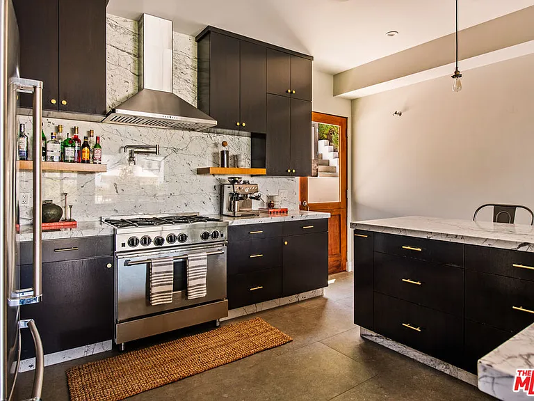3606 Berry Dr — Photo 12