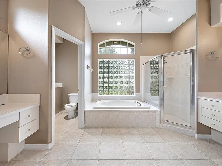 10675 Park Place Dr — Photo 28