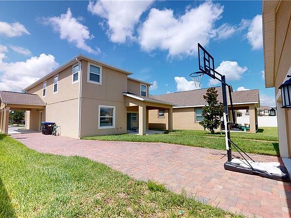 4th image of 15061 Driftwater Dr