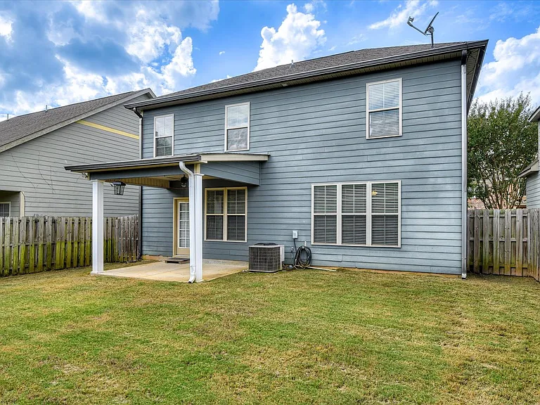 5564 Connor Dr — Photo 37