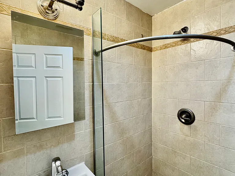 325 E 90th St #4FE — Photo 21