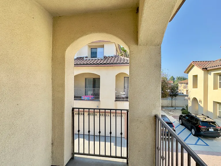 968 S Highland Ave — Photo 19
