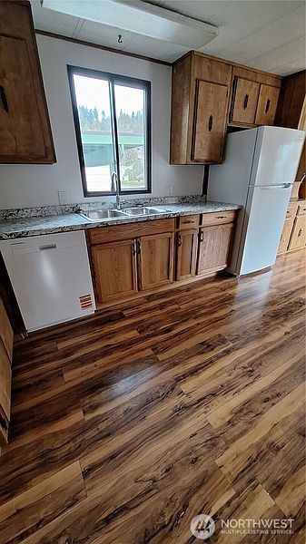 5th image of 5714 118th Avenue Ct #15