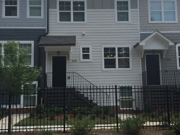3792 Oxford Cir, Doraville, GA 30340