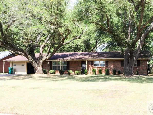 1009 S Elm St, New Boston, TX 75570