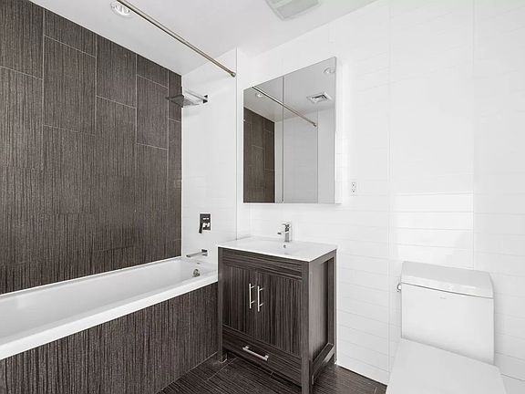 5th image of 834 Sterling Pl #407