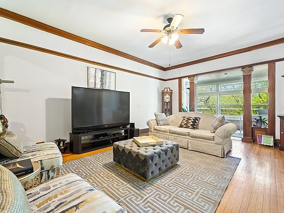 4th image of 4828 S Dorchester Ave #2A