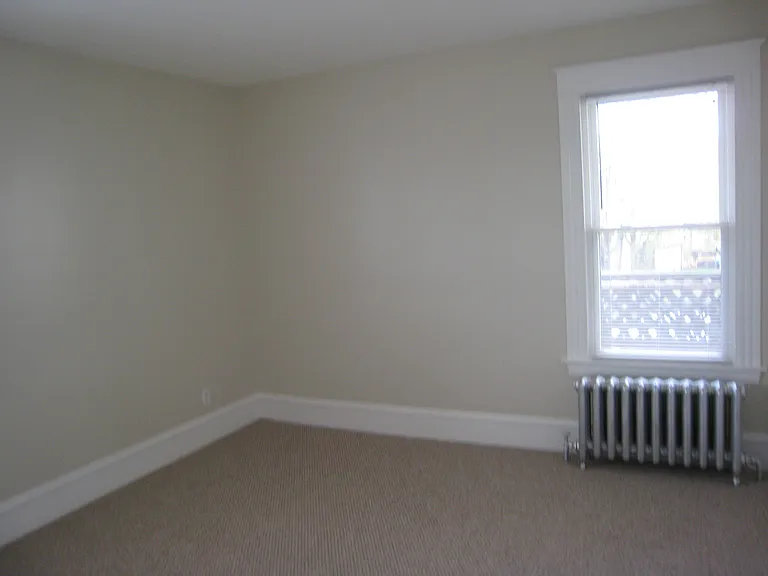 106 Walnut St #3 — Photo 6