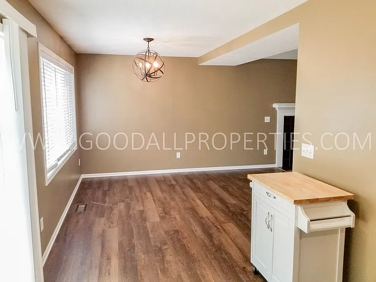 2420 Pine Ct — Photo 5