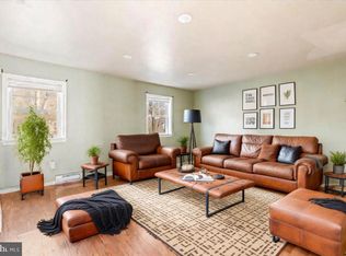3 Berger Ln, Schwenksville, PA 19473