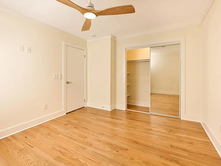 2467 Peachtree Rd NE — Photo 14