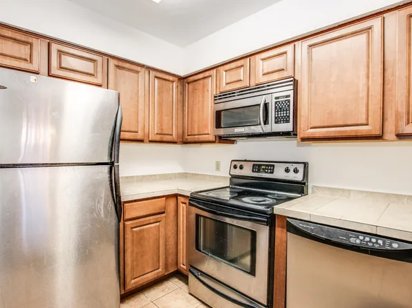 1810 E Blacklidge Dr, Tucson, AZ 85719